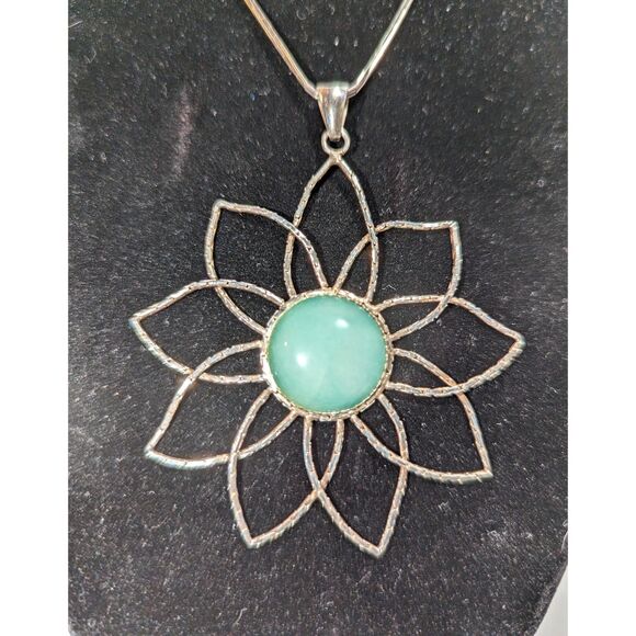 Milor Sterling Silver Chalcedony Flower Pendent on Triple Liquid Silver Chain - Picture 1 of 11